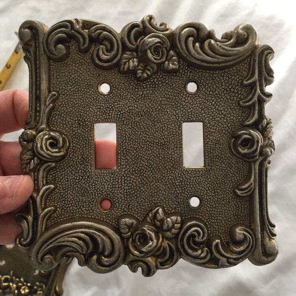 2 Vintage Double Wall Plate Light Switches 1-American Tack & 1-Unbranded Metal - Picture 10 of 12